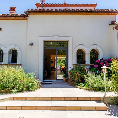 게스트하우스 Mas Picton 4*